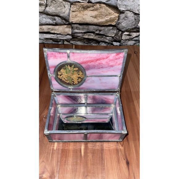 Box - Picture 1 of 12